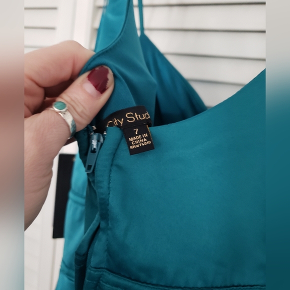 Prom/Formal Dress - Picture 4 of 6